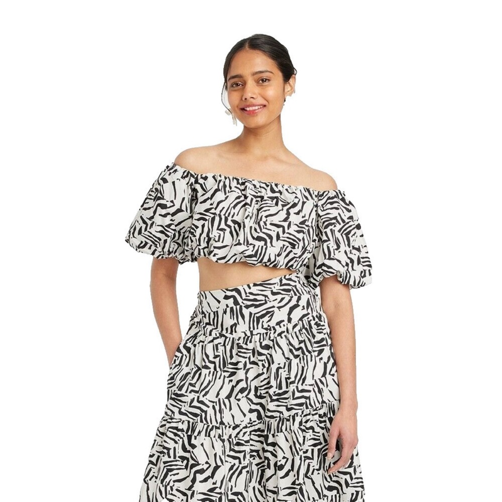 5/$25 A New Day Crop Top NWT